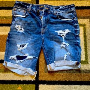 American eagle jean shorts. Size 31, flexible!